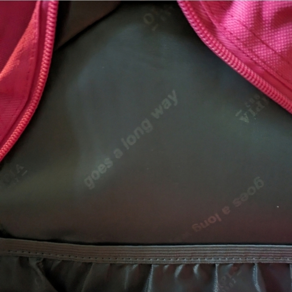 Olympia Princeton A 1010 Fuschia Pink Backpack Water Resistant 102025 - Picture 2 of 10